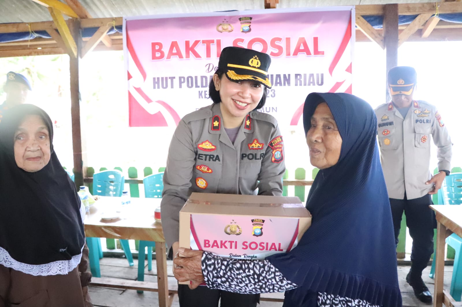 HUT Polda Kepri Ke-18, Polres Karimun Gelar Bakti Sosial.