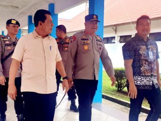 Gubernur Kepri Jenguk Korban Longsor di RSUD Natuna