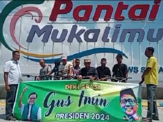 Puluhan pesepeda dari komunitas sepeda Kecamatan Kundur Barat, Kabupaten Karimun mendukung Muhaimin Iskandar (Gus Imin) menjadi Presiden RI.