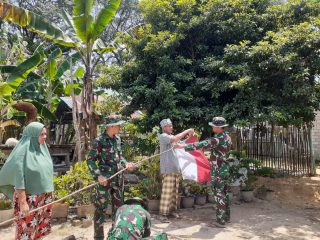 Dansatgas TMMD ke-117, Letkol Inf. Budianto Damanik mengimbau masyarakat untuk memasang bendera merah putih.