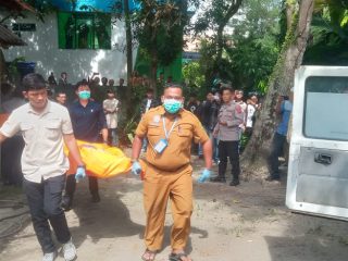 Aksi gantung diri kembali terjadi di Kabupaten Karimun. Kali ini terjadi di Jalan Kartini RT 01 RW 01 Kelurahan Tanjung Balai Kota, Karimun.