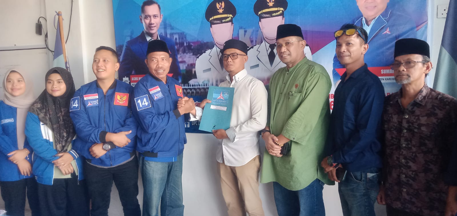 Sekda Karimun, Muhammad Firmansyah mendaftarkan diri sebagai Bakal Calon Kepala Daerah Bupati dan Wakil Bupati Karimun ke Partai Demokrat.