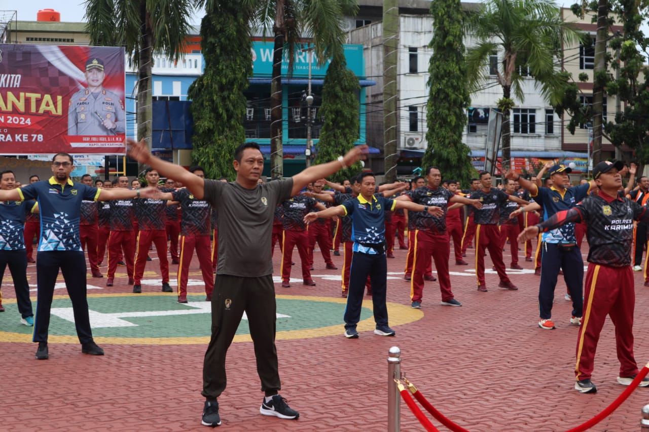 Sempena HUT hayangkara ke-78, Dandim 0317/TBK Ikut Olahraga Bersama TNI-Polri