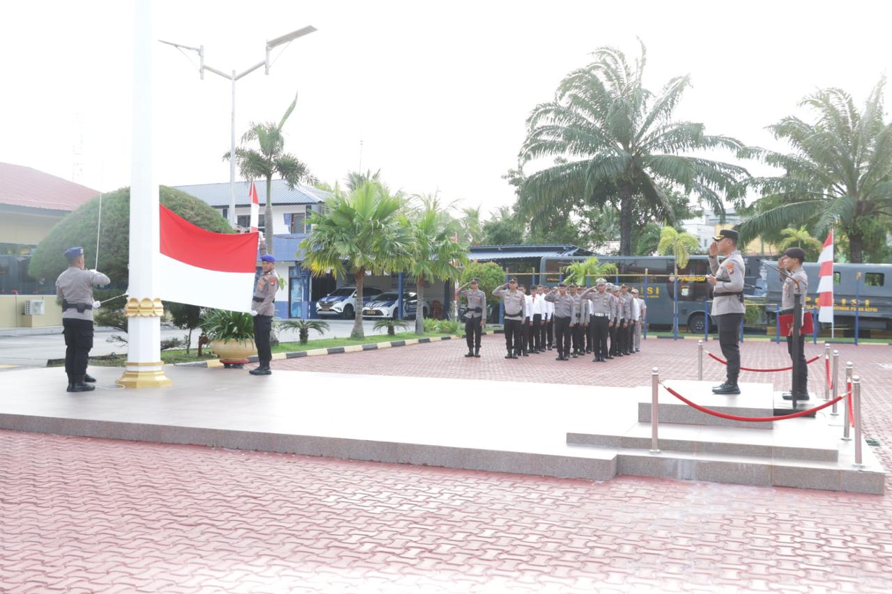 Polres Karimun menggelar upacara kesadaran nasional di halaman Bhayangkara Polres Karimun, Rabu (17/7/2024).