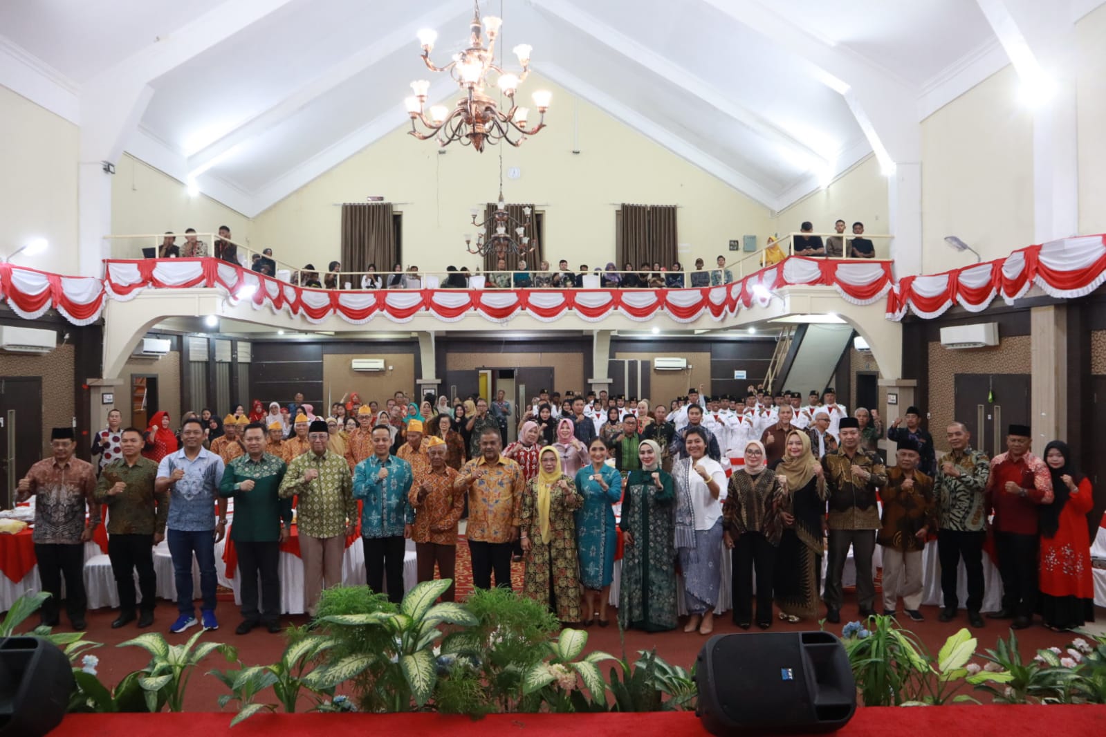 Dandim 0317/TBK, Letkol Inf Ida Bagus Putu Mudita menghadiri malam ramah tamah yang diadakan untuk para veteran, anggota Paskibra.