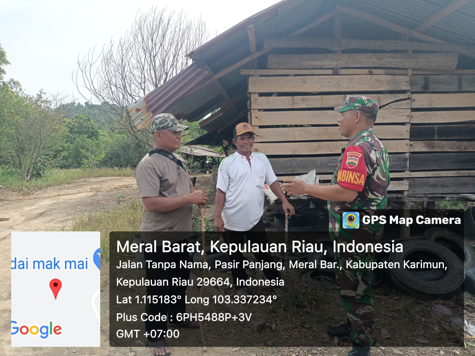 Program Komunikasi Sosial (Komsos) Babinsa Kelurahan Sungai Pasir, Serka Sarmo menyasar ke warga binaannya yaitu kepara Petani.