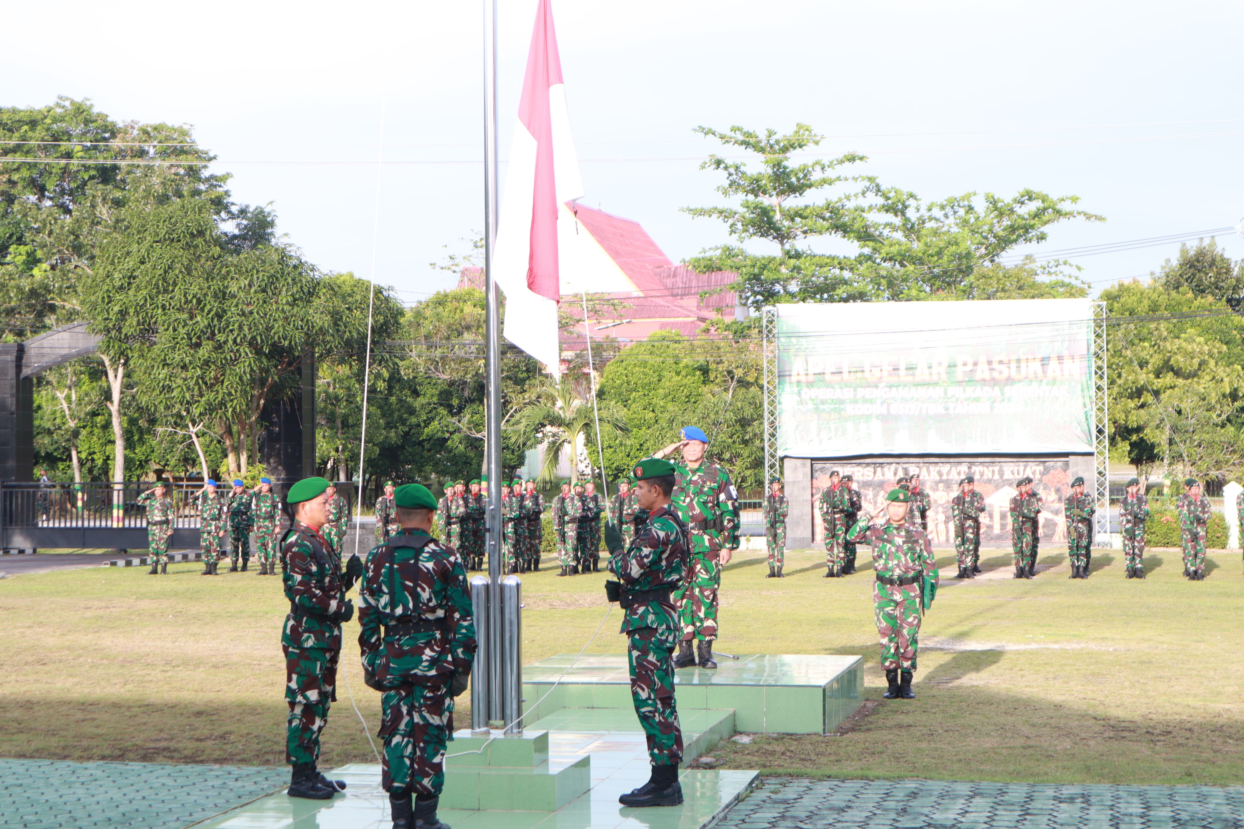 Dansubdenpom I/6-2, Kapten Cpm Maihendri menjadi Inspektur Upacara (Irup) 17-an Bulan September 2024 di Makodim 0317/TBK.